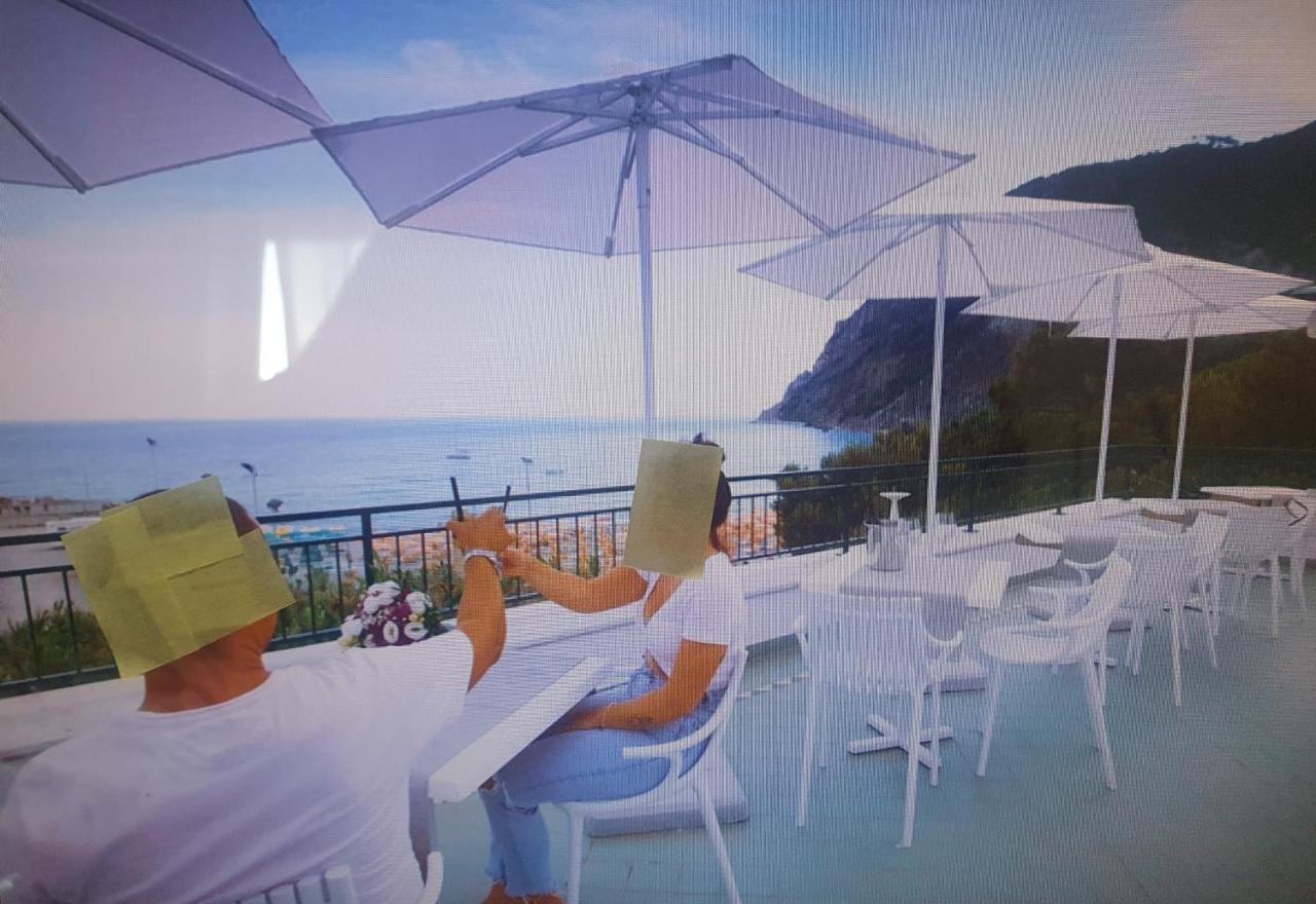 Monterosso Apartments In Servano'S Villas Monterosso al Mare Zewnętrze zdjęcie